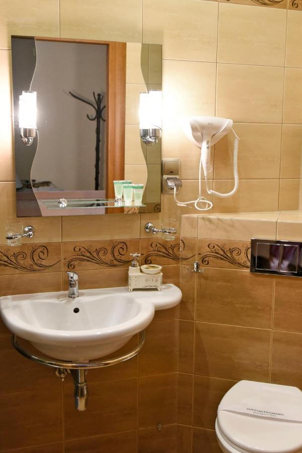 Apartament City, Clock Krosno Buitenkant foto