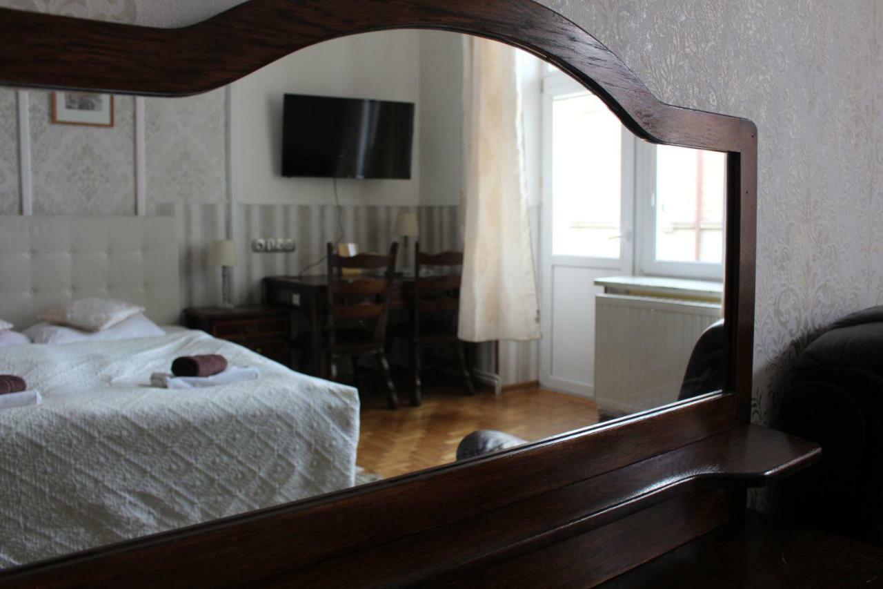 Apartament City, Clock Krosno Buitenkant foto