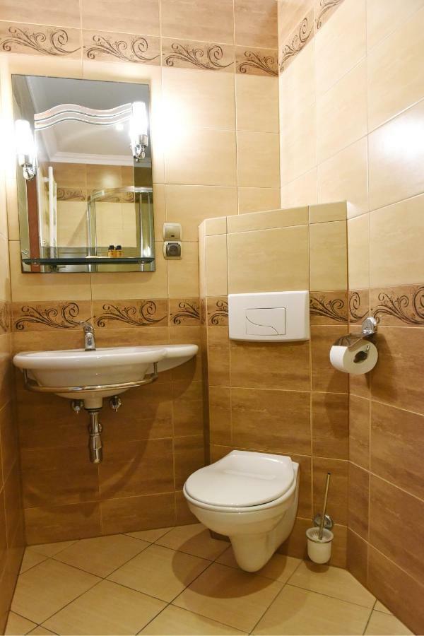 Apartament City, Clock Krosno Buitenkant foto