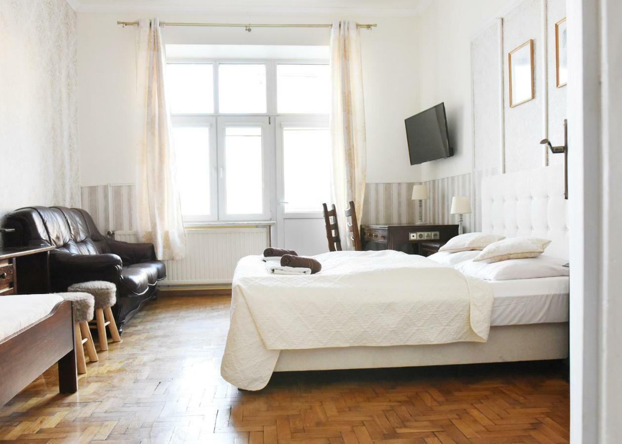 Apartament City, Clock Krosno Buitenkant foto
