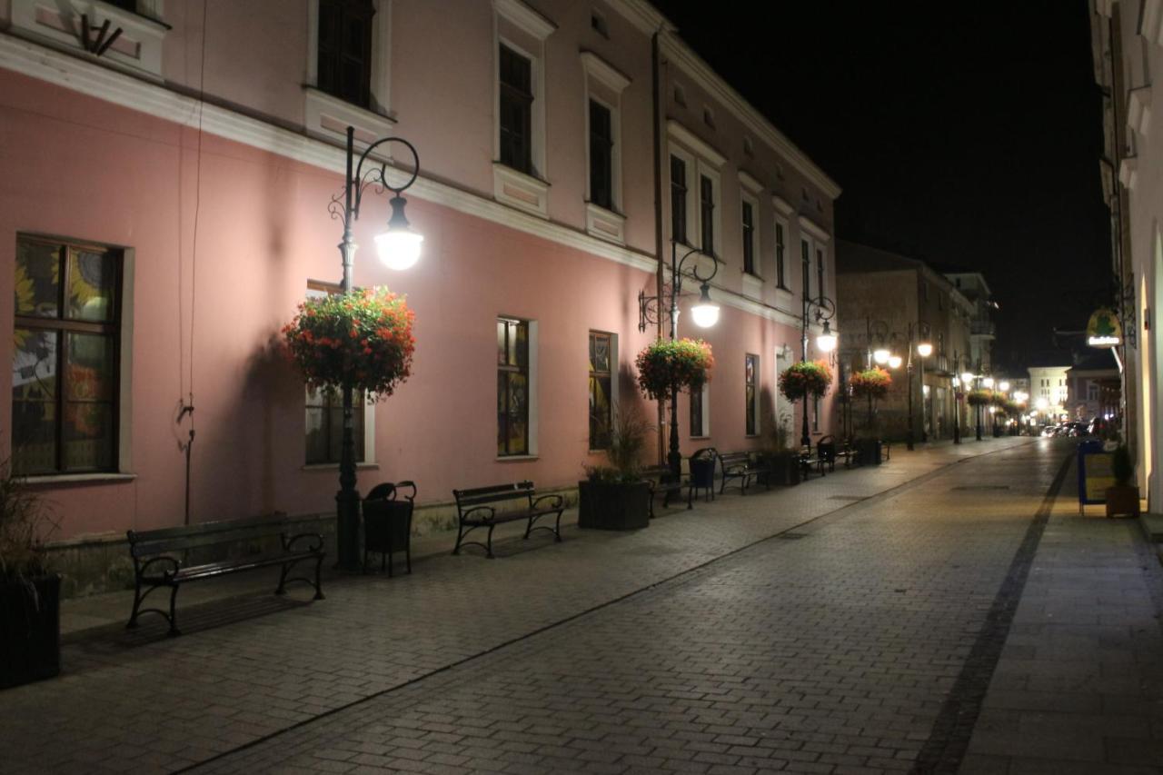 Apartament City, Clock Krosno Buitenkant foto